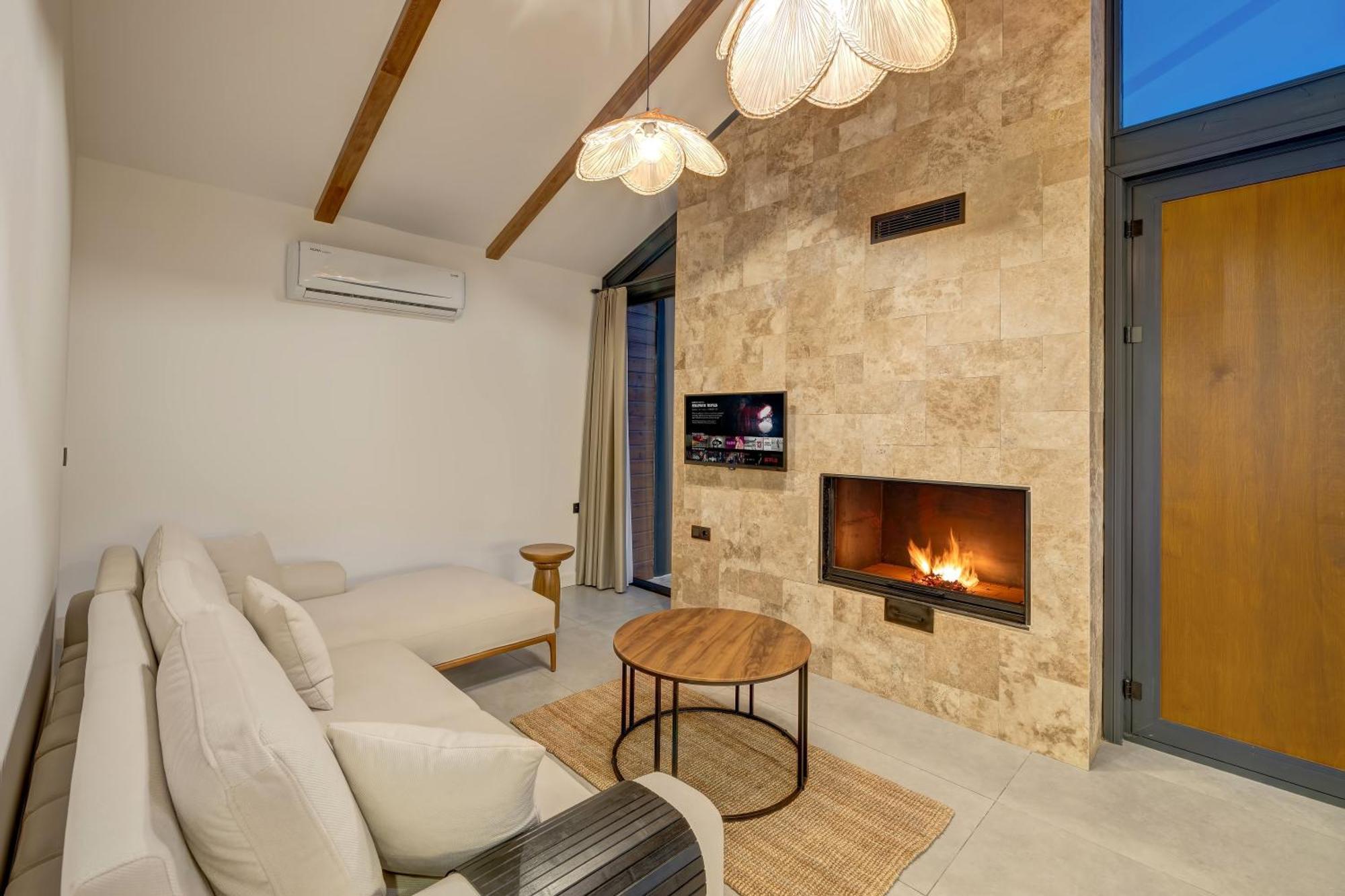Rota Kilidonia Karaoez Suites&Villas Exterior foto