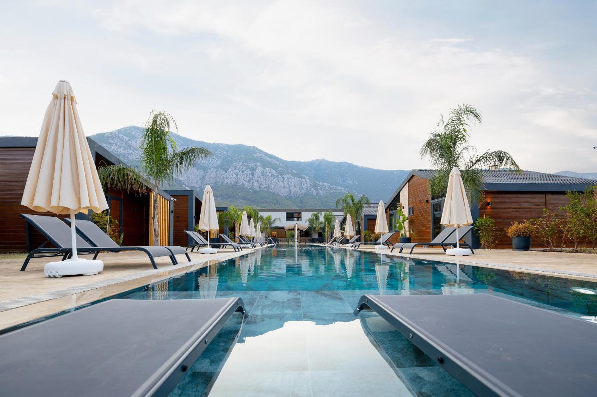 Rota Kilidonia Karaoez Suites&Villas Exterior foto