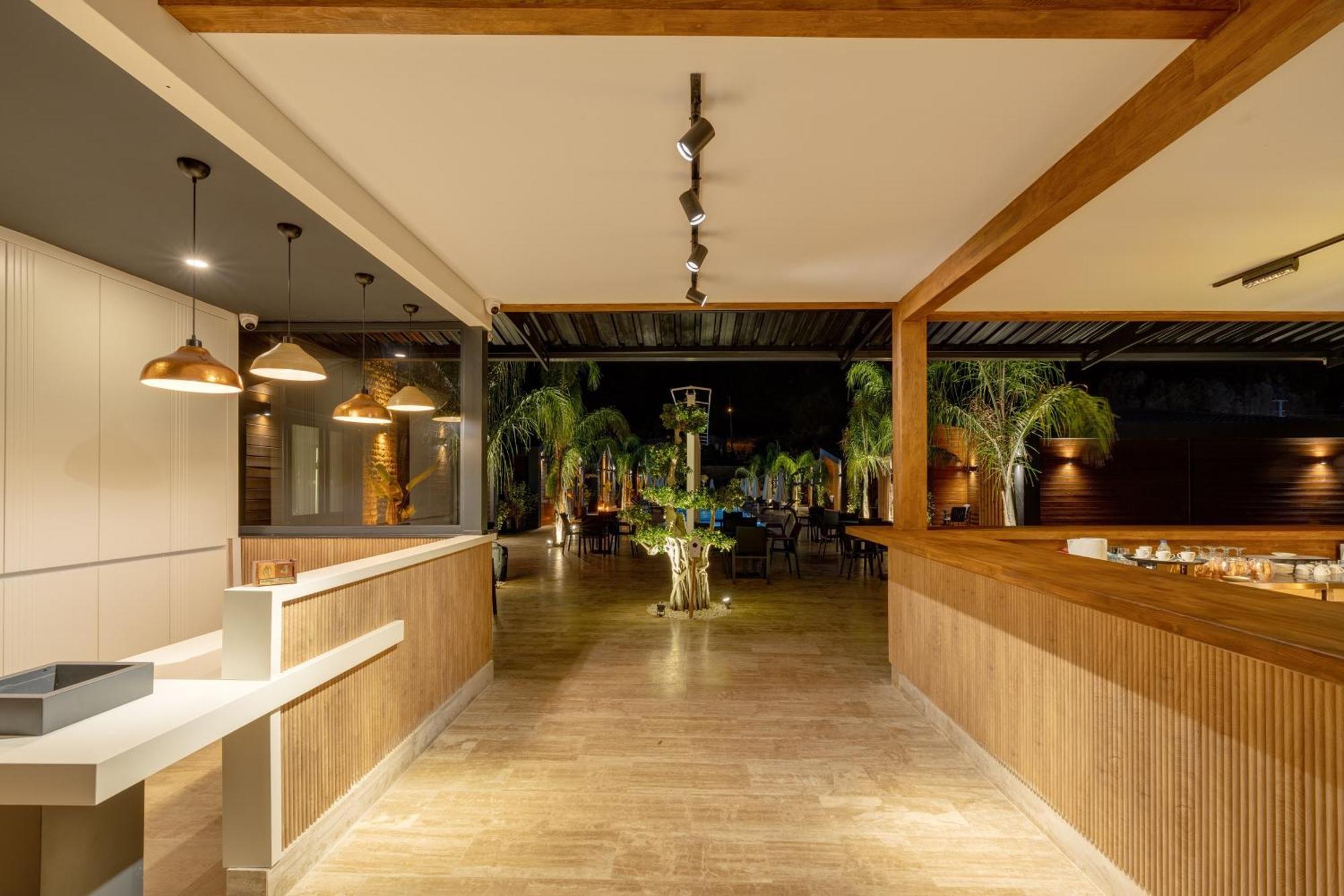 Rota Kilidonia Karaoez Suites&Villas Exterior foto